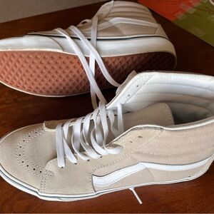 Vans Sk8-Hi Shoe - Men 10; French tan color